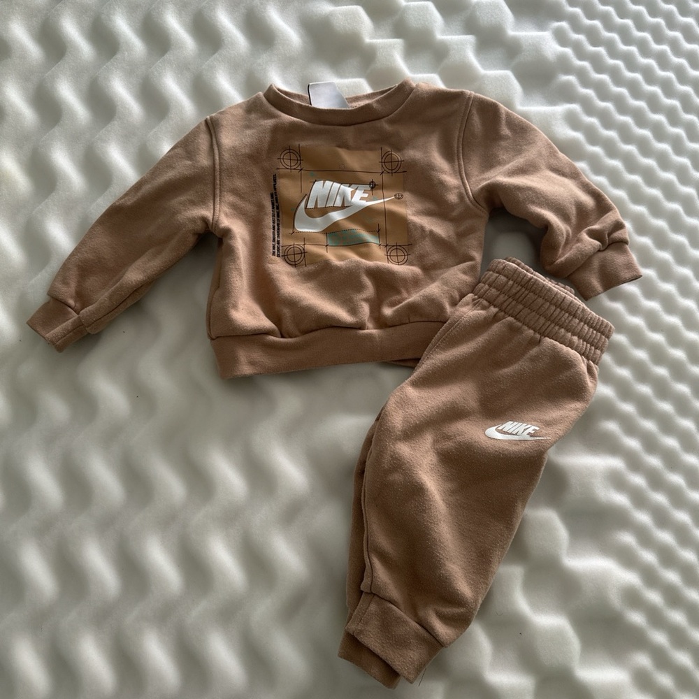 Nike Kids Brown Sweatshirt and Jogger Set